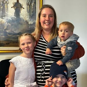 Meet your Posher, Whitney